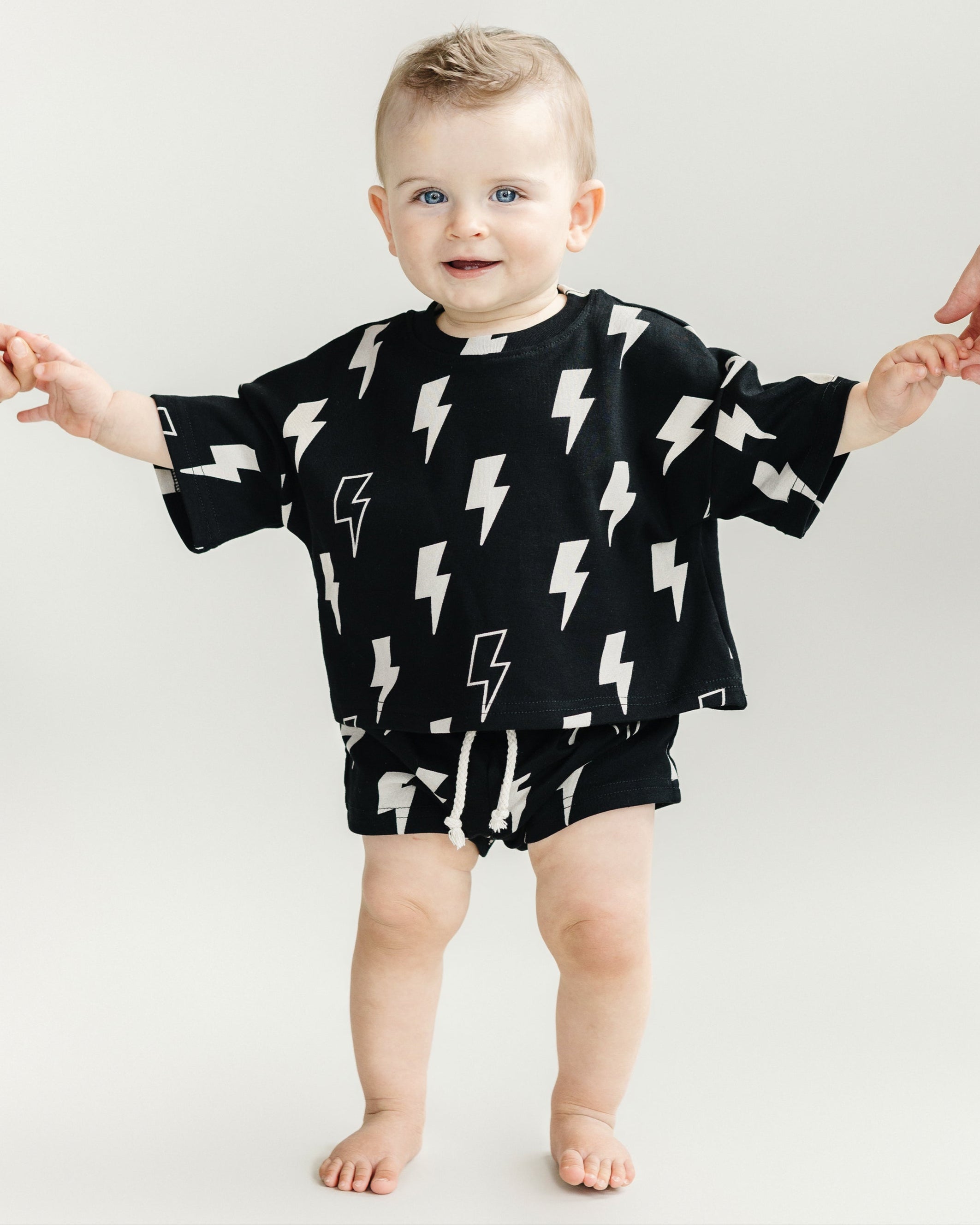 Shorts Set | Black Bolts