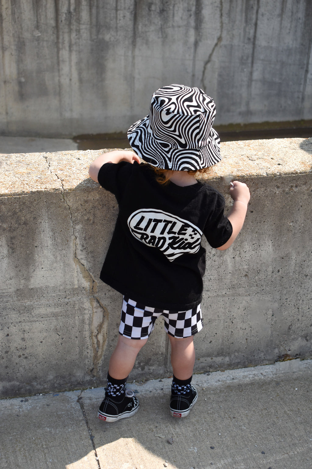 2-1 bucket hat