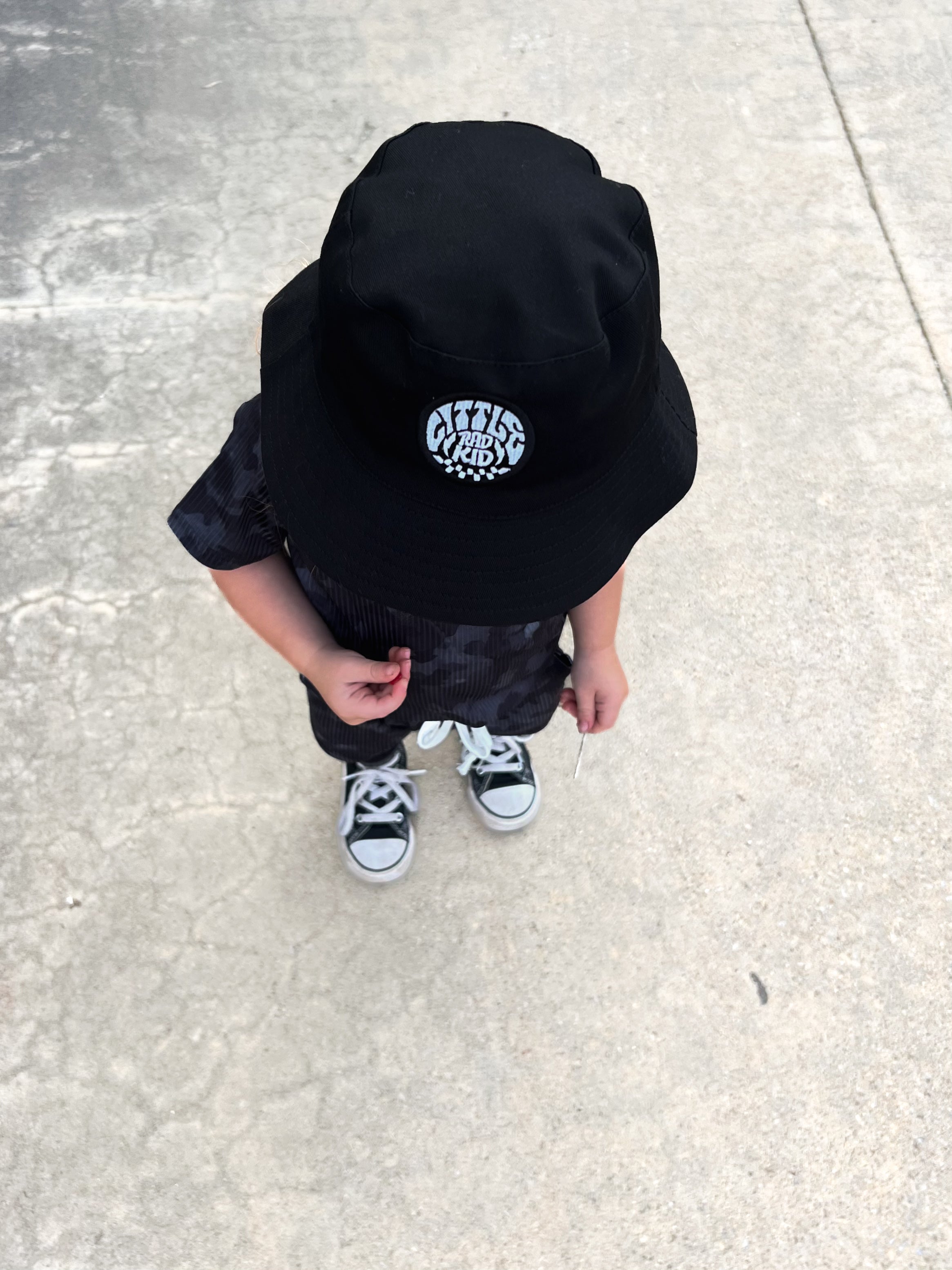 2-1 bucket hat
