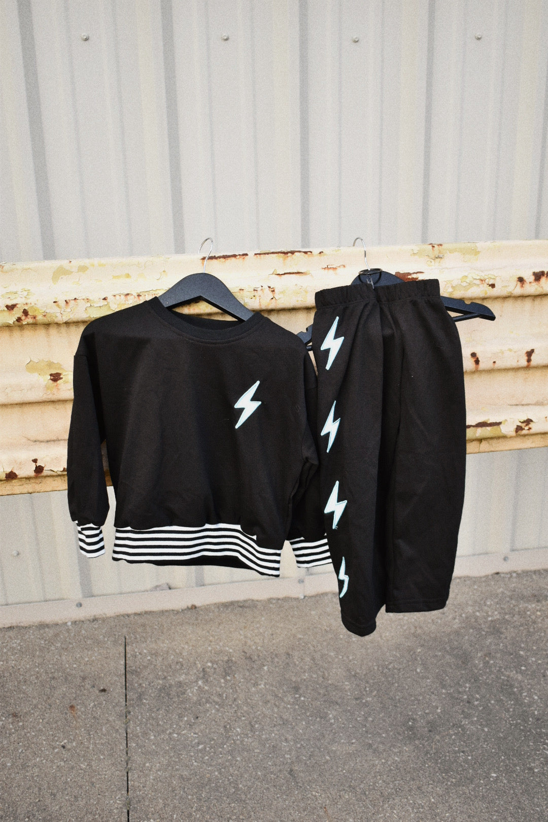 Bolt pants