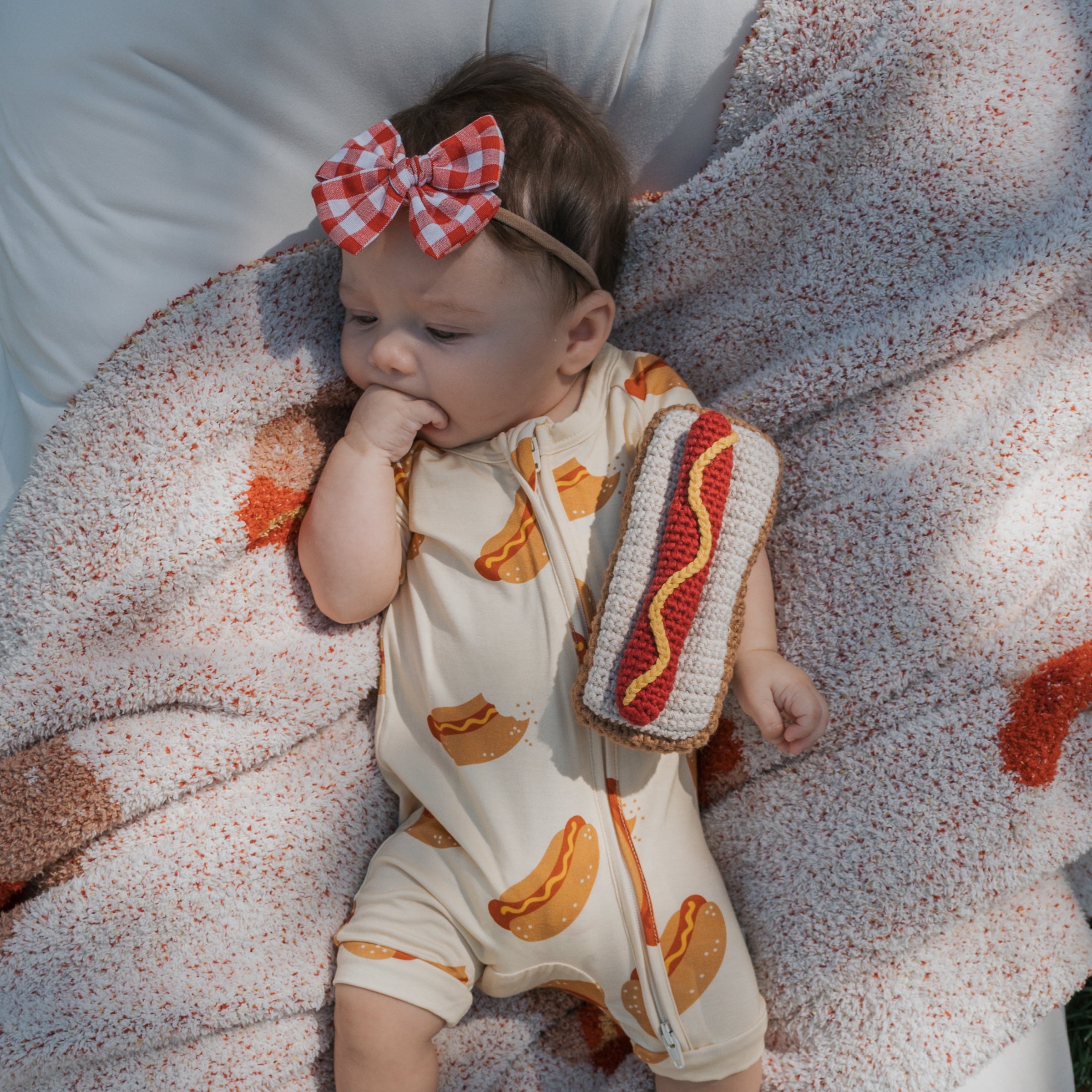 Knit Rattle | Hot Dog